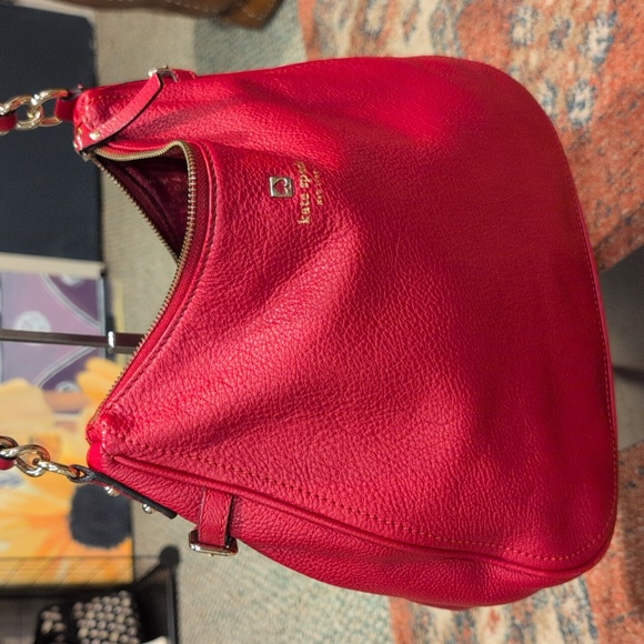 Kate Spade Red Pebbled Leather Shoulder Bag With Gold Chain Hardware.  EUC - Picture 9 of 9